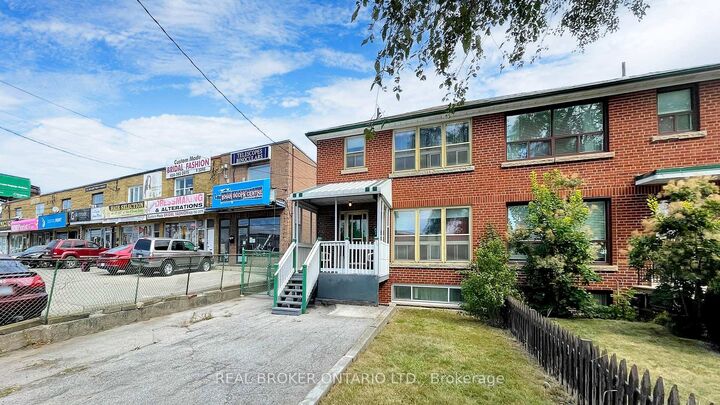 Property Photo:  3241 Dufferin Street  ON M6A 2T2 
