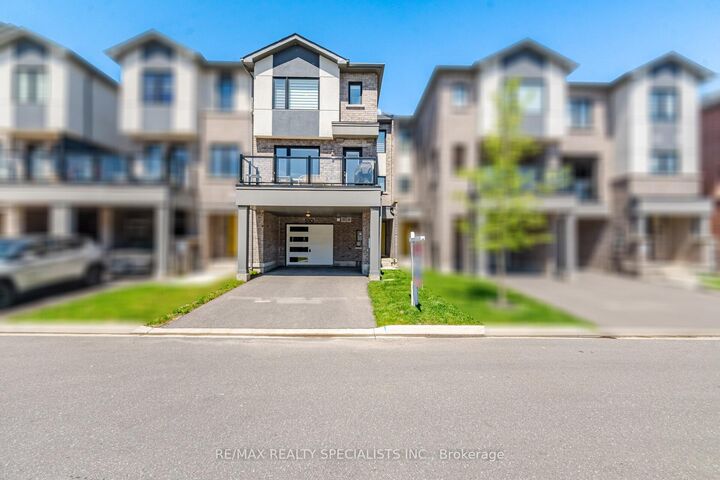 Property Photo: 510 Bellflower Court ON L9T 2X5