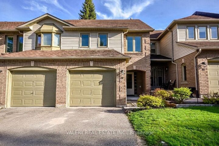 492 Laclie Street 14 — photo 1