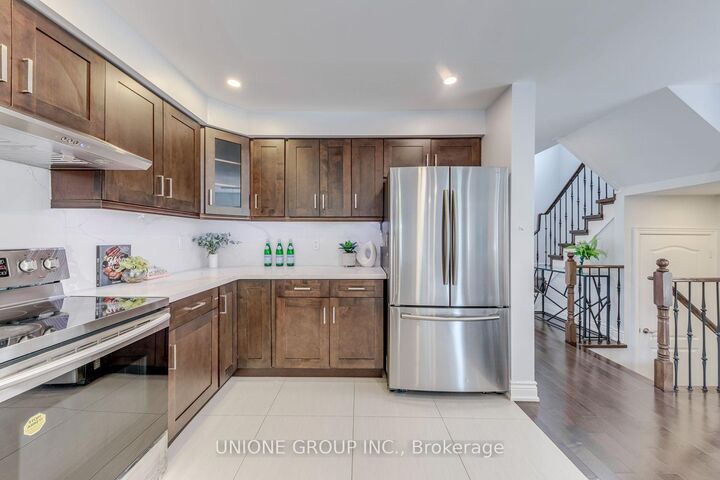 Property Photo: 3924 Talias Crescent ON L5M 6L6