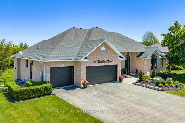 11 Settlers Court — photo 1