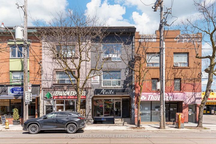 Property Photo:  1116 College Street 3rd Lvl  ON M6H 1B5 