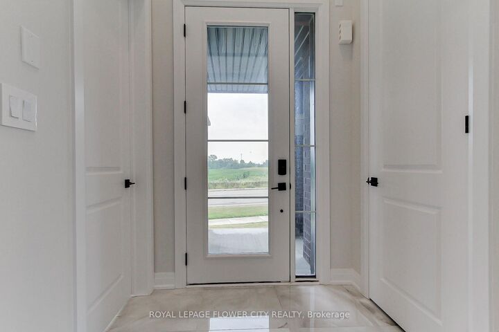 Property Photo: 400 Newman Drive 1 ON N1S 0E8