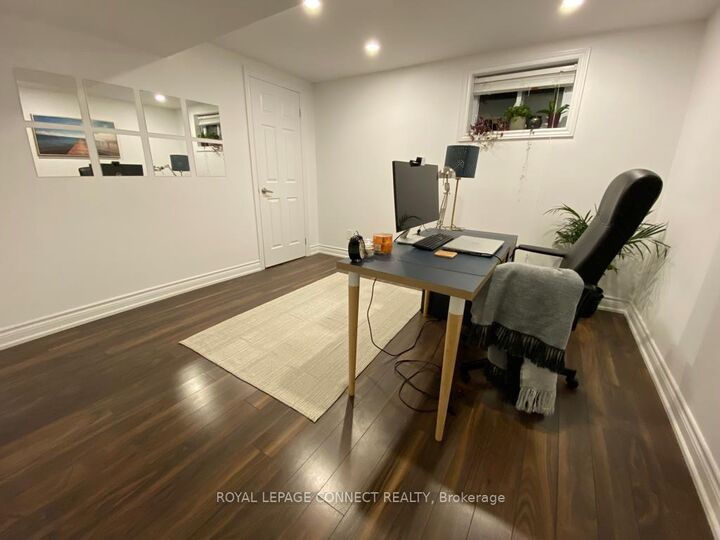 Property Photo:  43 Tomlin Crescent Lower  ON L4C 7T1 
