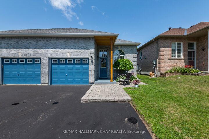 22 Peter Street — photo 1