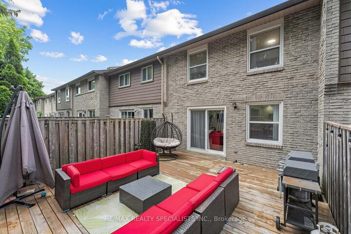405 Hyacinthe Boulevard 7 — photo 1