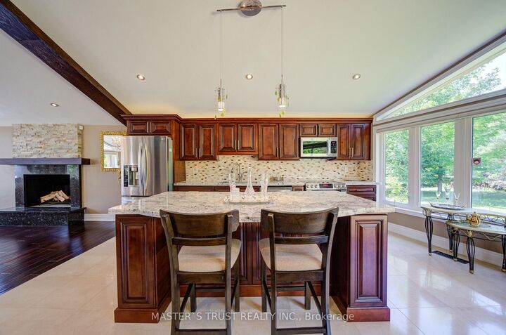 Property Photo: 3896 St John's Side Road ON L4A 2P1