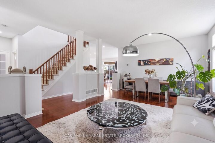 Property Photo: 1269 Birchwood Drive ON N6K 5C2