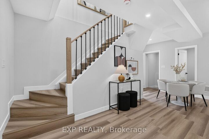 Property Photo:  325 Queensdale Avenue E  ON L9A 1L5 