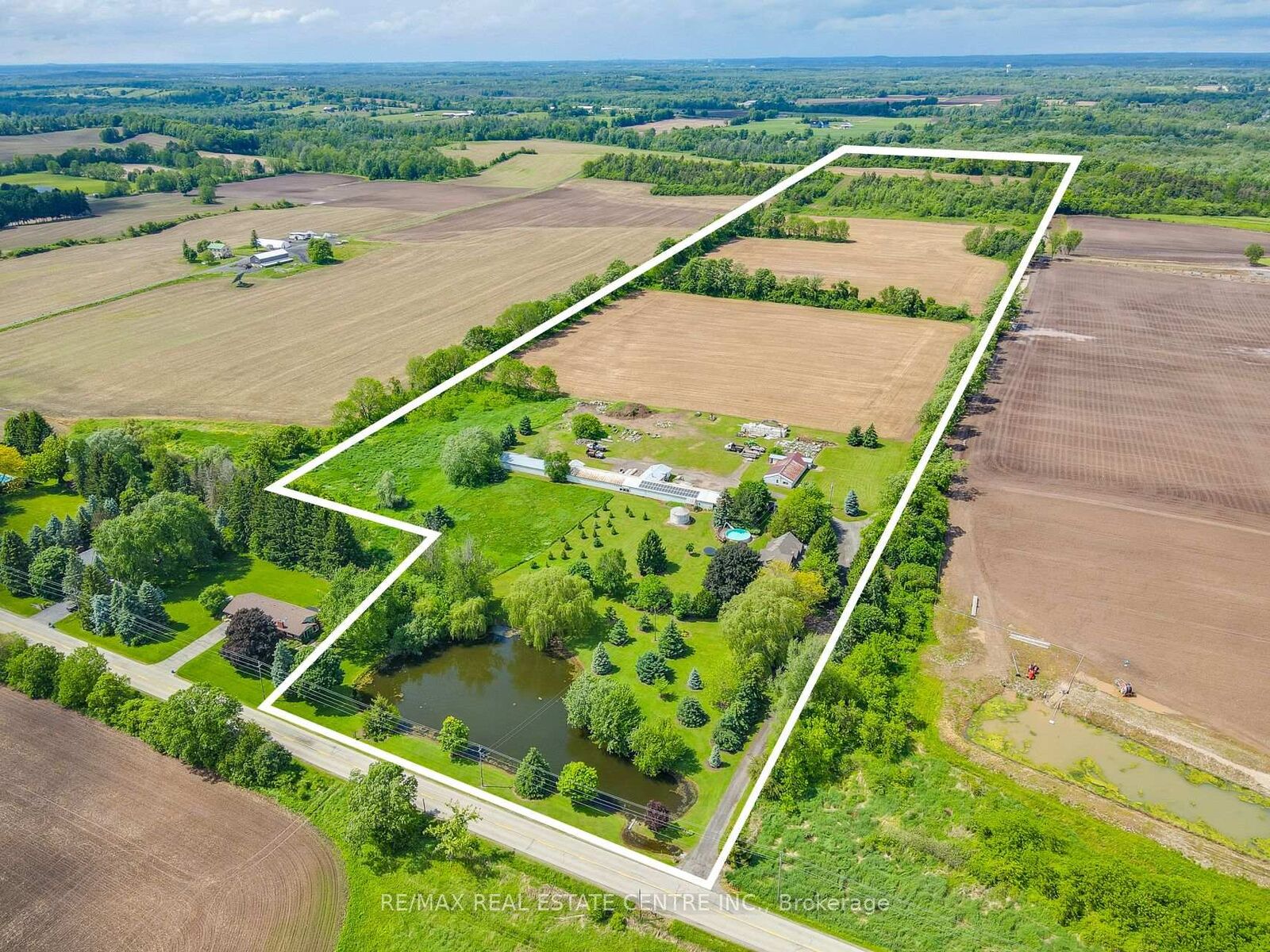 Property Photo: 875 Safari Road ON L0R 1V0