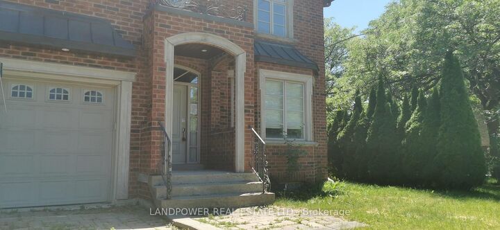 Property Photo: 33 Bevdale Road ON M2N 2G4