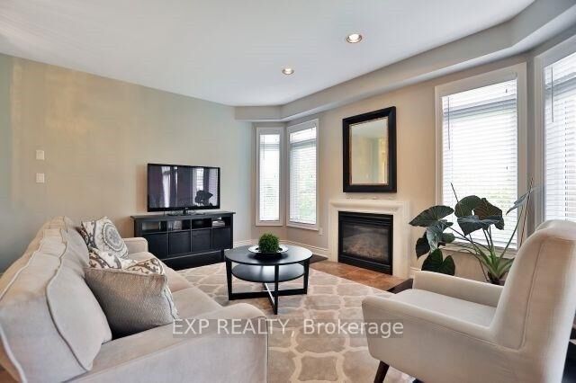 Property Photo:  2209 Blackbird Court  ON L6M 5E6 