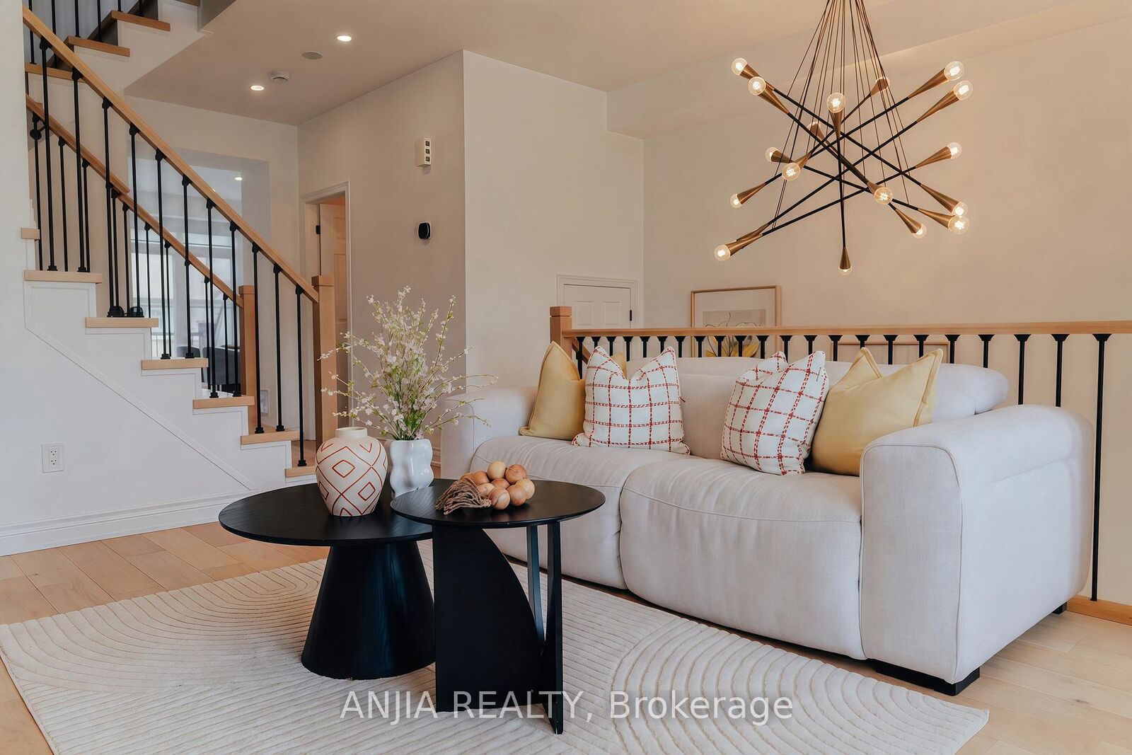Property Photo:  221 Dundas Way  ON L6E 0S8 