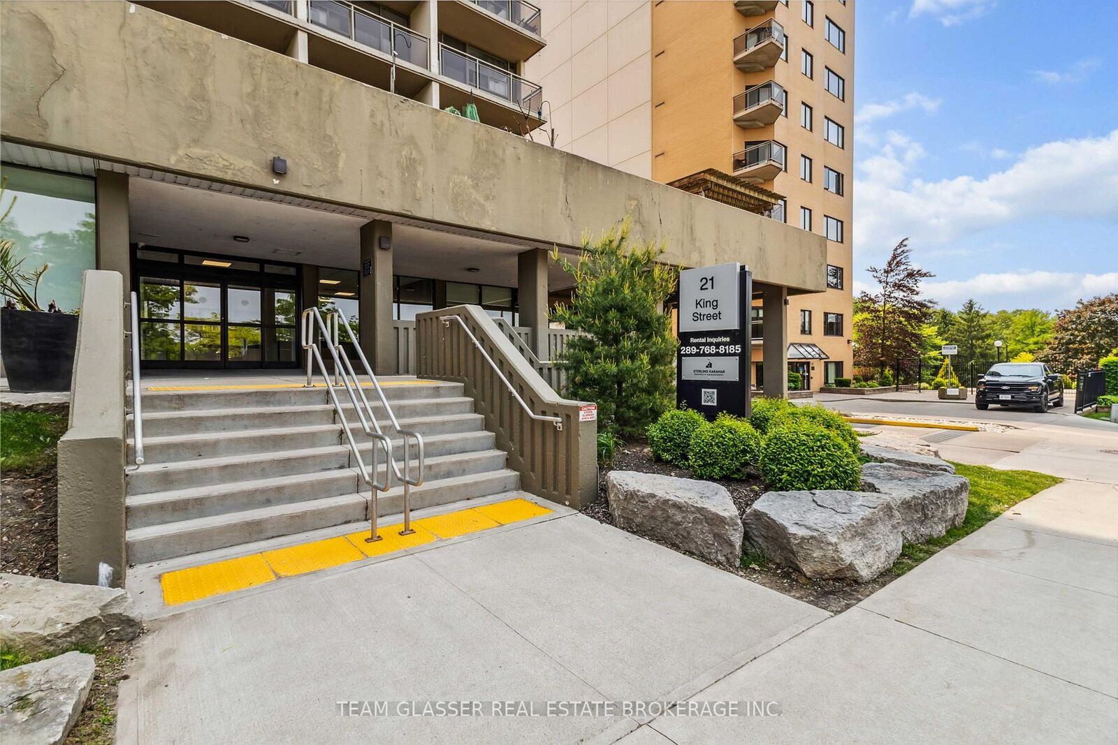 Property Photo: 21 King Street 1108 ON N6A 5H3