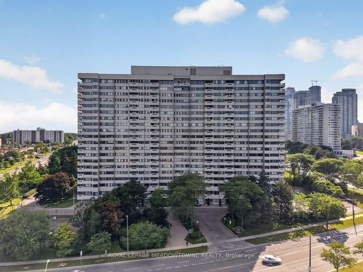 1580 Mississauga Valley Boulevard 1501 — photo 1