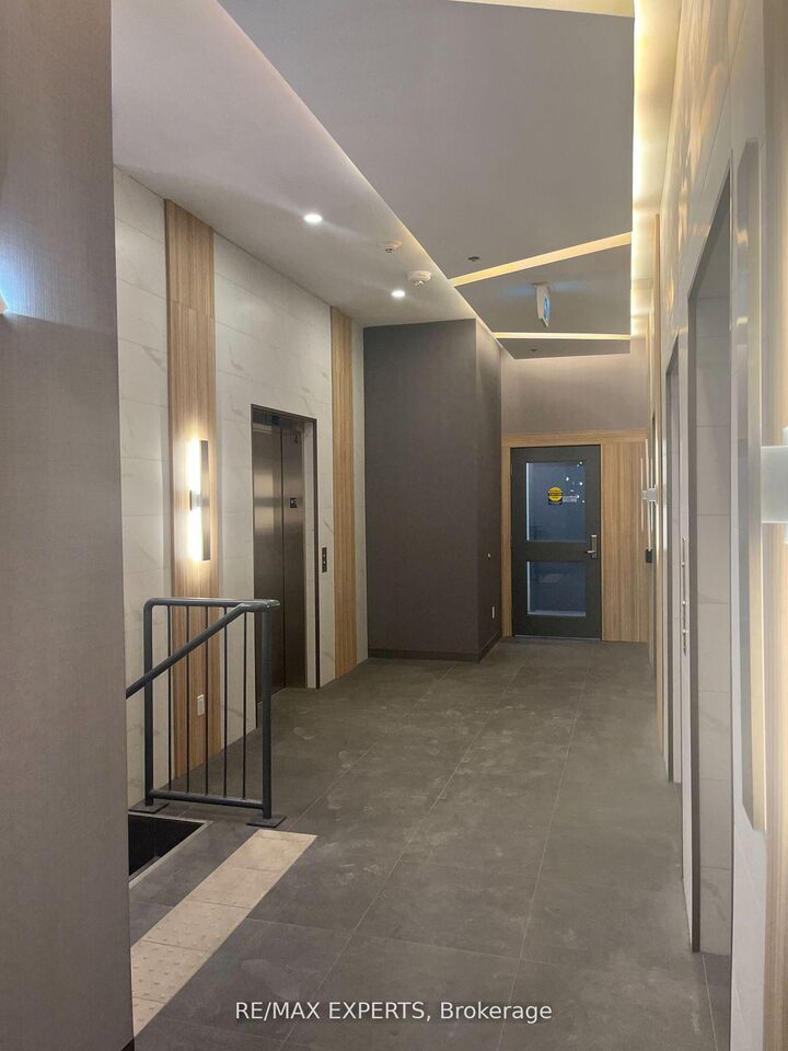 Property Photo: 60 Frederick Street E 3403 ON N2H 0C7