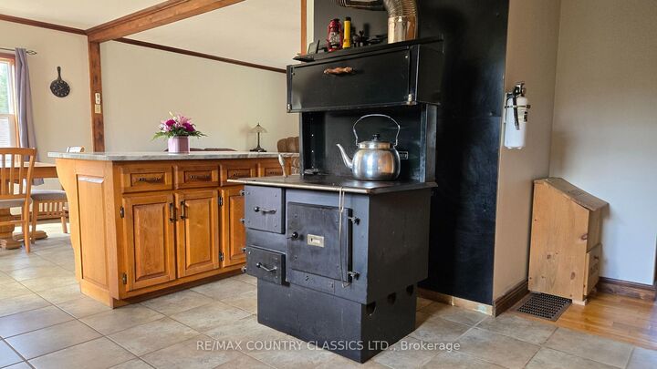 Property Photo: 2445 Old Hastings Road ON K0L 1P0