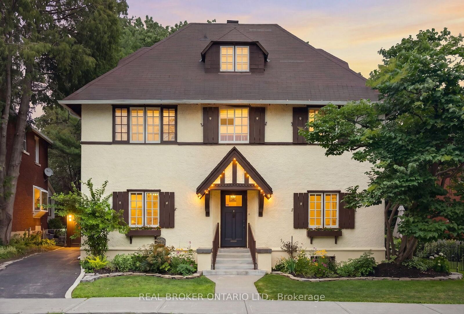 Property Photo:  17 Lakeview Terrace  ON K1S 3H3 