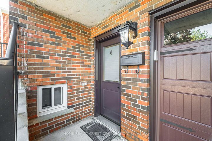 Property Photo: 4190 Bishopstoke Lane ON L4Z 1J3