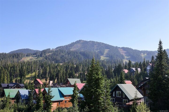 Property Photo:  1320 Henry Rd #215  BC V9J 1L0 
