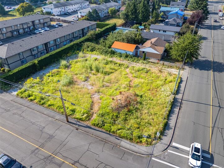 5850 Howard Ave — photo 1