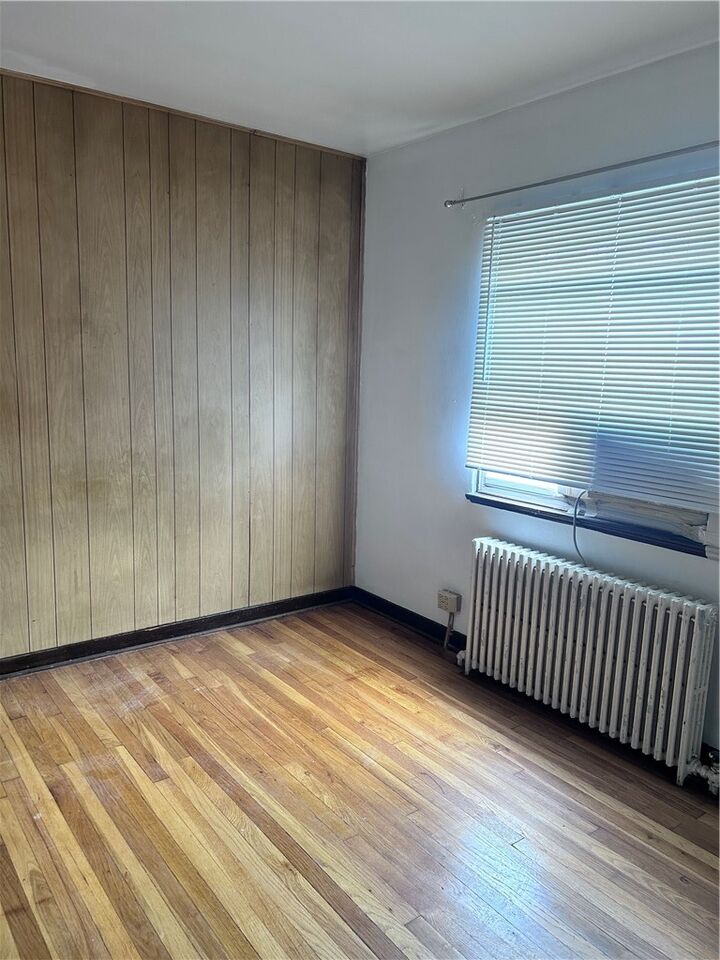 Property Photo:  5839 Darlington Rd 1  PA 15217 