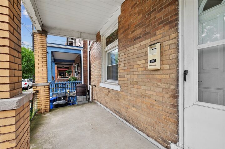 Property Photo:  1801 Eberhardt St  PA 15212 