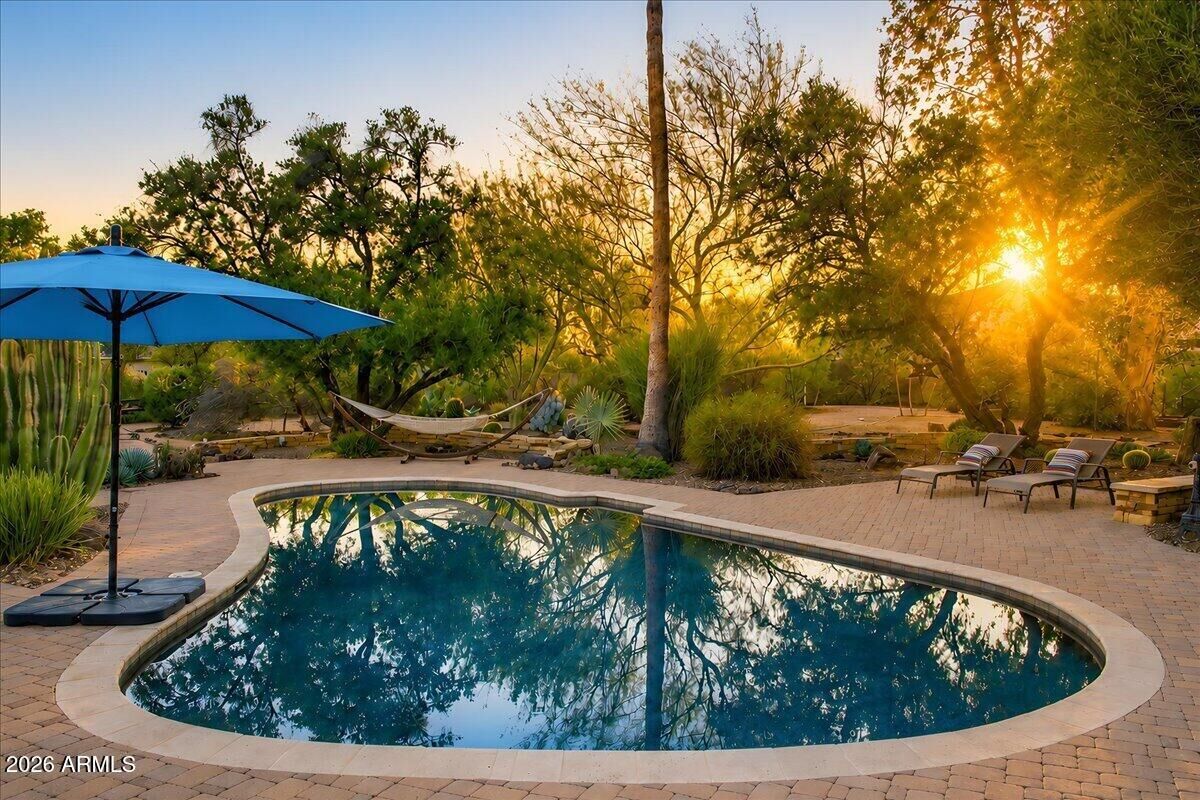 Property Photo: 13014 N 69th Street AZ 85254