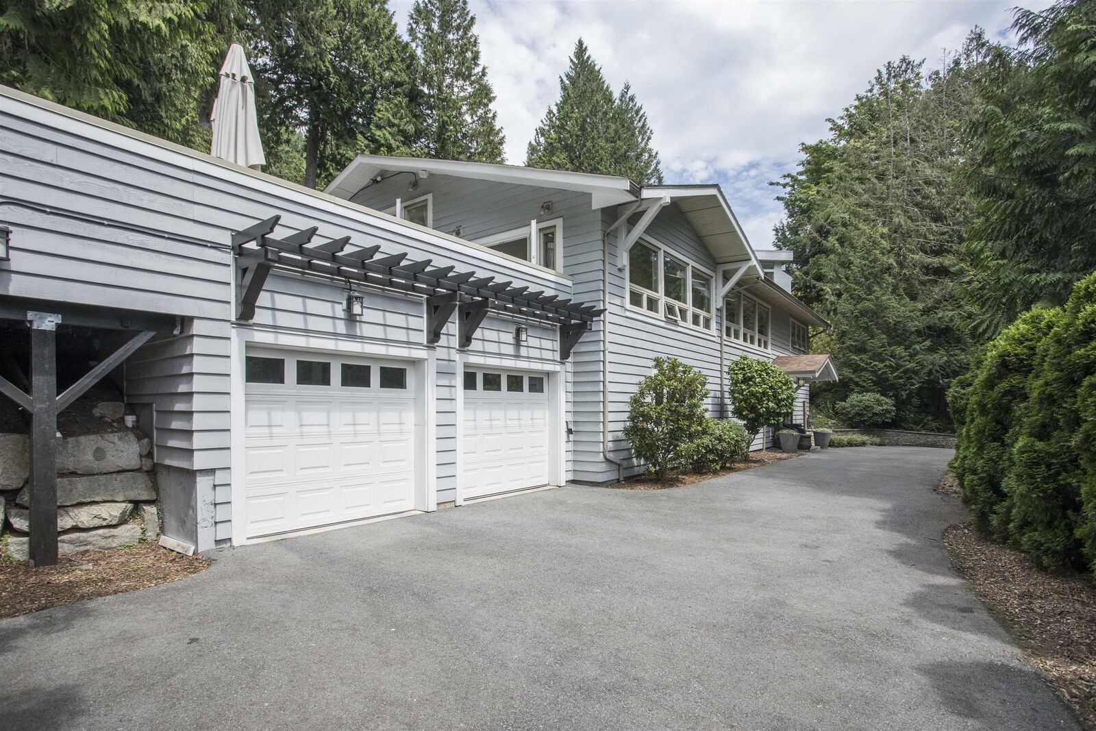 Property Photo: 5770 Primrose Place BC V7W 2V3