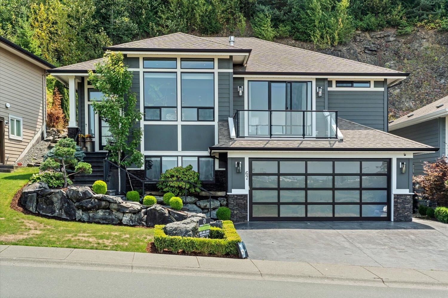 Property Photo: 50778 Ledgestone Place 67 BC V2P 0E7