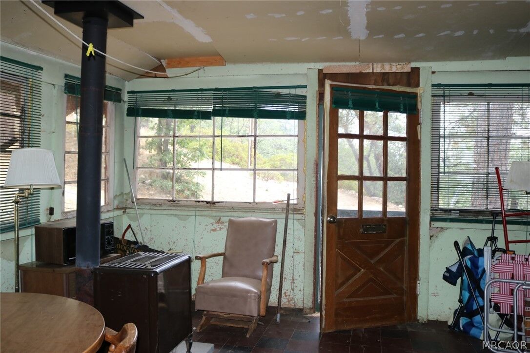 Property Photo:  281 Pine Oak Lane  CA 92315 