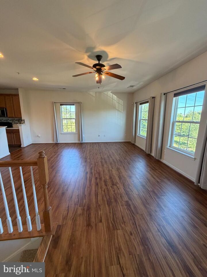 Property Photo:  25317 Patriot Terrace  VA 20105 
