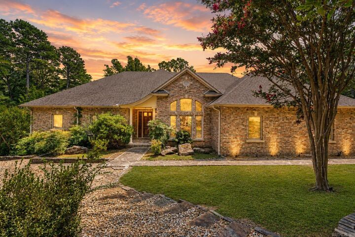 Property Photo: 35 Derecho Way AR 71909