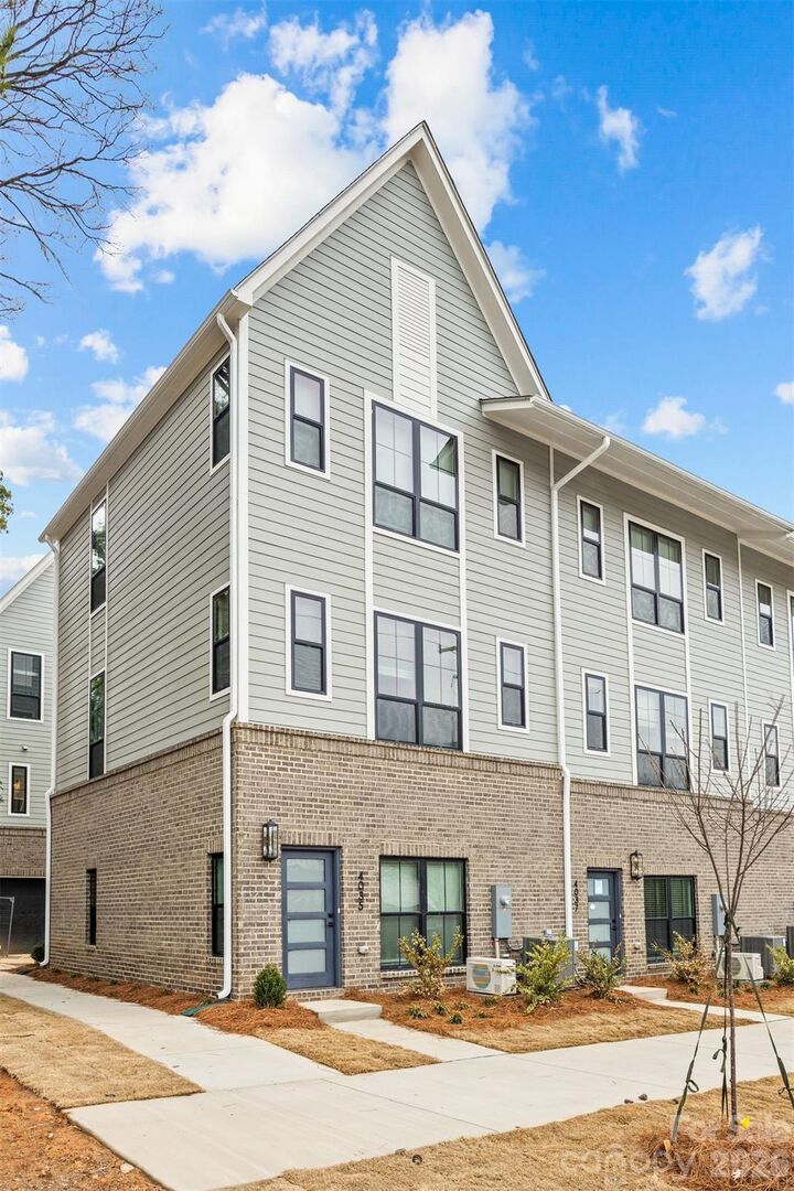 Property Photo: 4039 S Tryon Street NC 28217