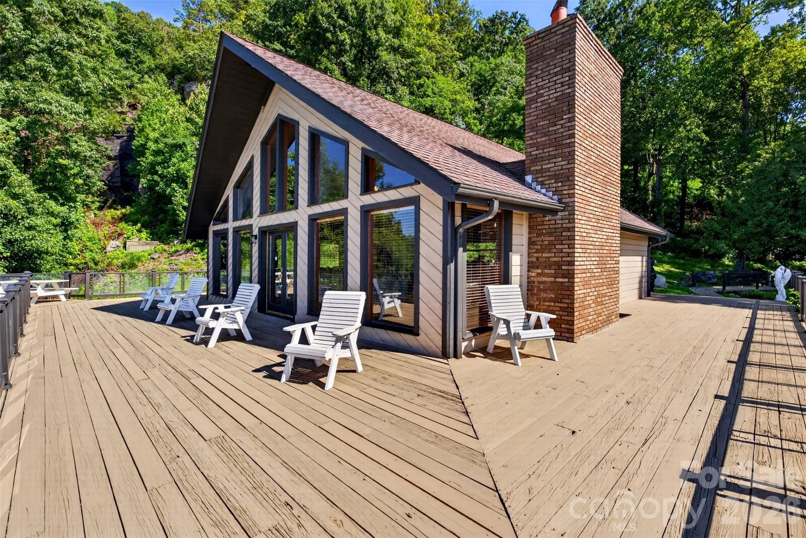 Property Photo:  370 Mountain Side Drive  NC 28722 