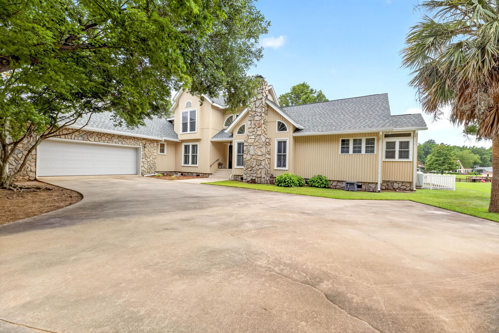 Property Photo: 1120 Waters Edge Drive SC 29148