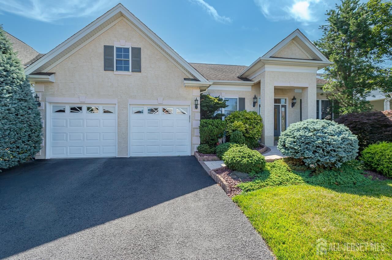 Property Photo:  84 Riviera Drive  NJ 08831 