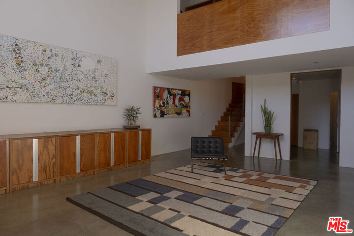 Property Photo:  1643 12th St, Unit 2  CA 90404 