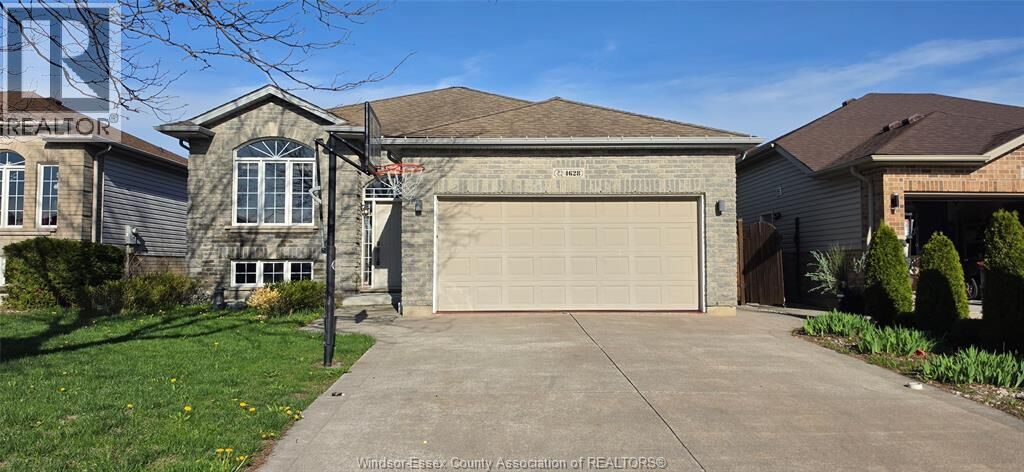 Property Photo:  4628 Fontana  ON N9G 3C8 