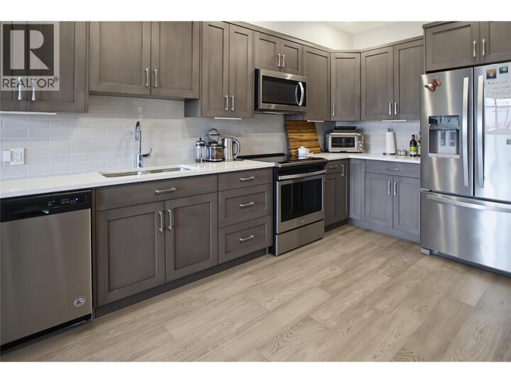 Property Photo:  568 Lorne Street 205  BC V2C 1W3 