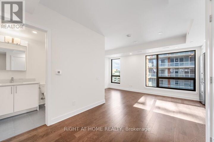 Property Photo: 180 George Street 1403 ON K1N 0G8