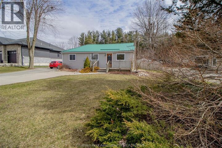 Property Photo:  29909 West Bothwell Road  ON N0P 1C0 