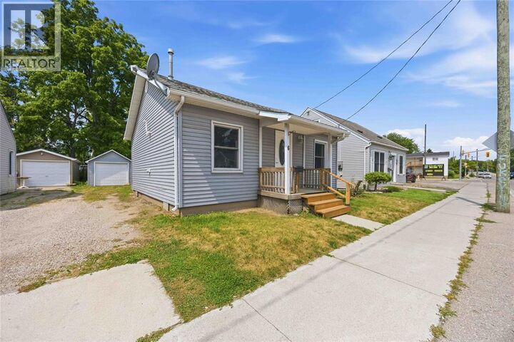 Property Photo:  6 McNaughton Avenue  ON N8A 1R8 