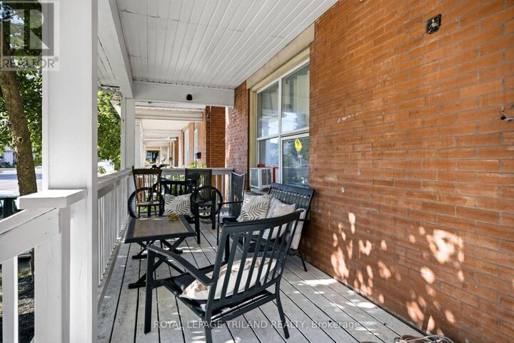 Property Photo: 193 Wharncliffe Road North ON N6H 2B1