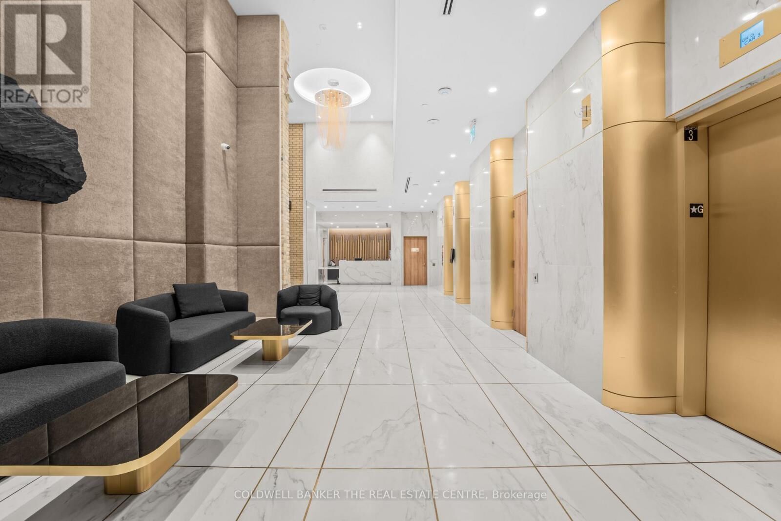 Property Photo: 634 Church Street 3905 ON M4Y 2G3