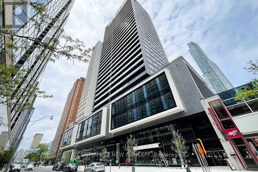 Property Photo: 20 Edward Street 520 ON M5G 0C5