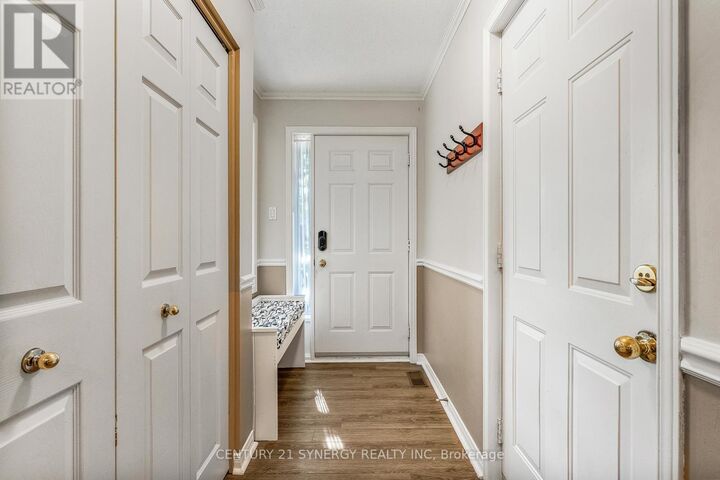 Photo de la propriété: 32 Innesbrook Court 16 ON K2S 1C7