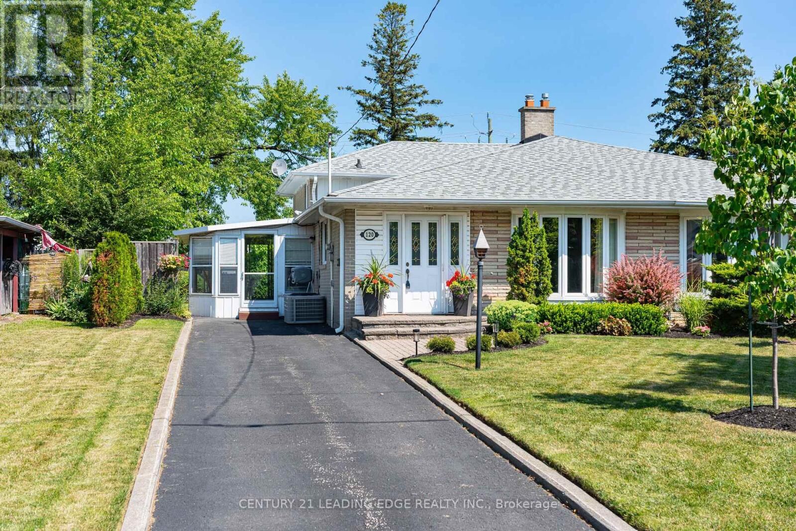 Property Photo:  120 Sherwood Forest Drive  ON L3P 1R1 