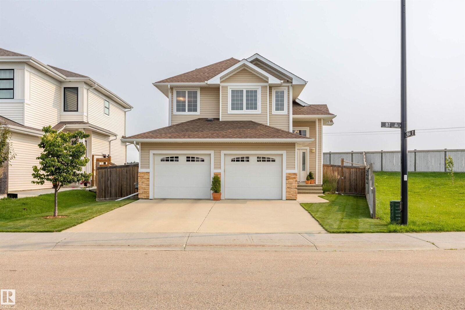 Property Photo: 9604 87 Street AB T8R 0C5