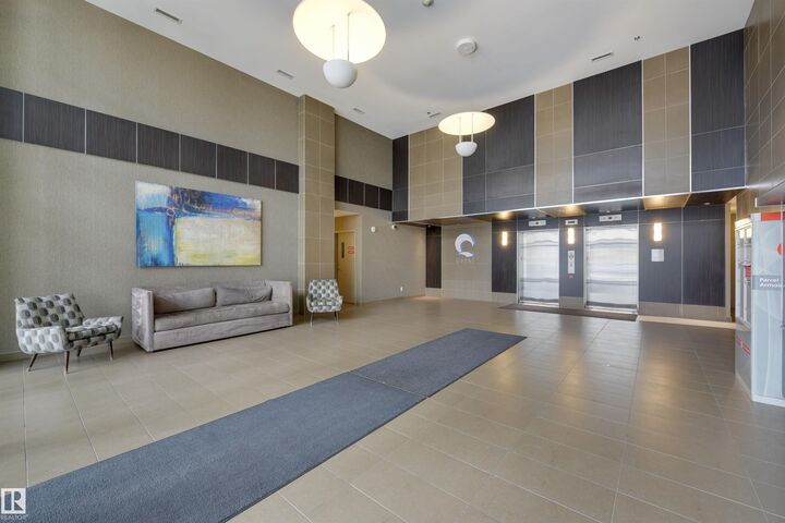 Property Photo:  10388 105 Street NW 404  AB T5J 0C2 
